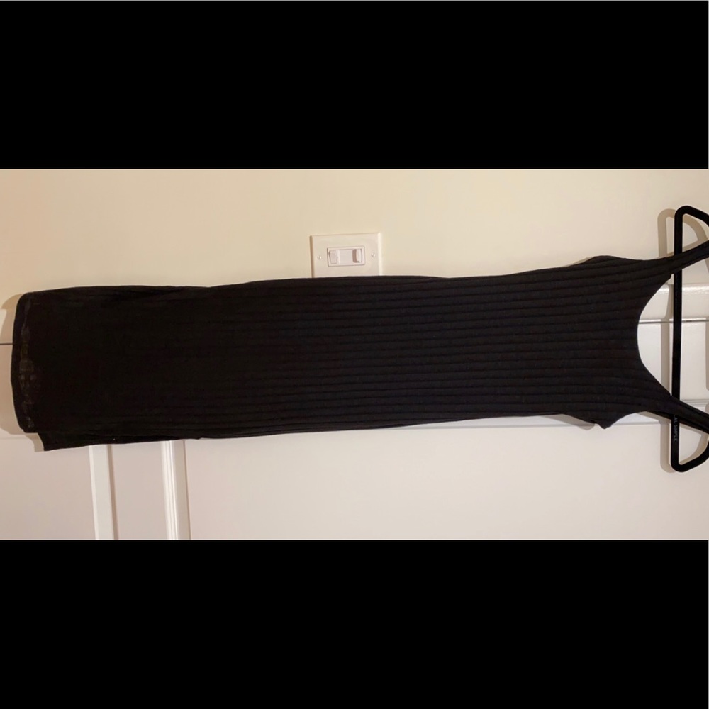 Fits like a glove black dress